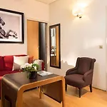 Le Six Hotel
