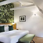 Hotel Le Six