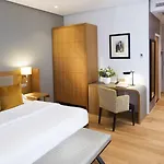 Le Six Paris