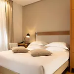 Hotel Le Six Paris