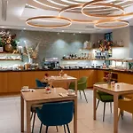 Hotel Le Six