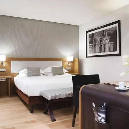 Hotel Le Six Parigi