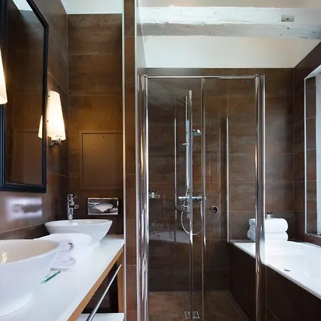 Hotel Le Six Parigi