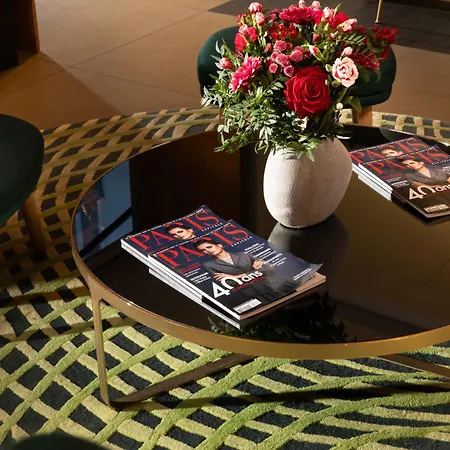 Hotel Le Six 4*