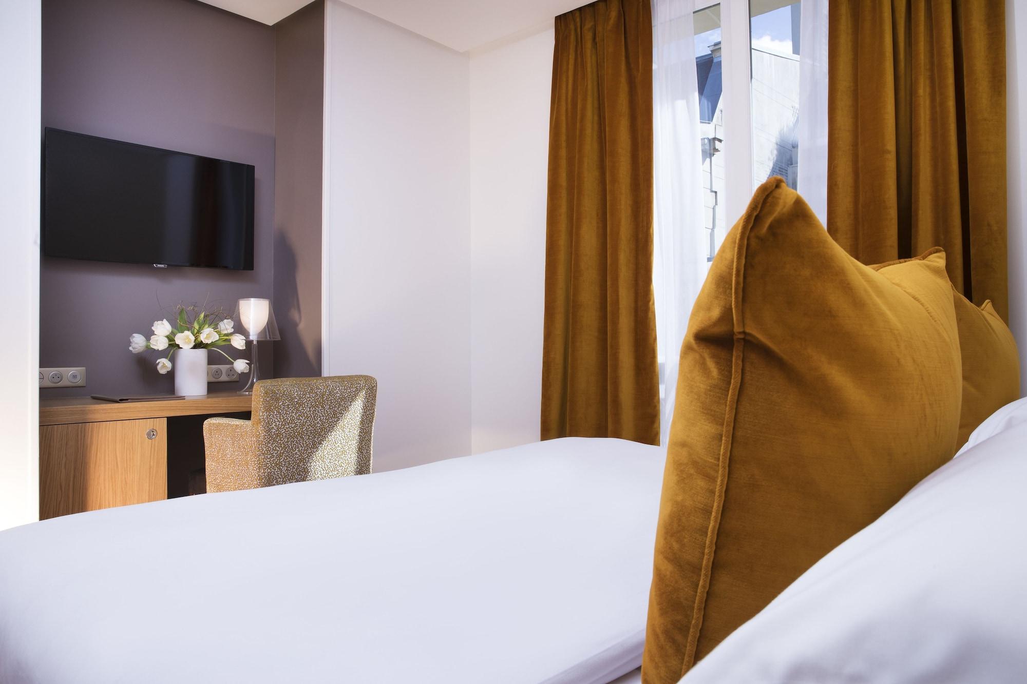 Le Six Hotel Parigi