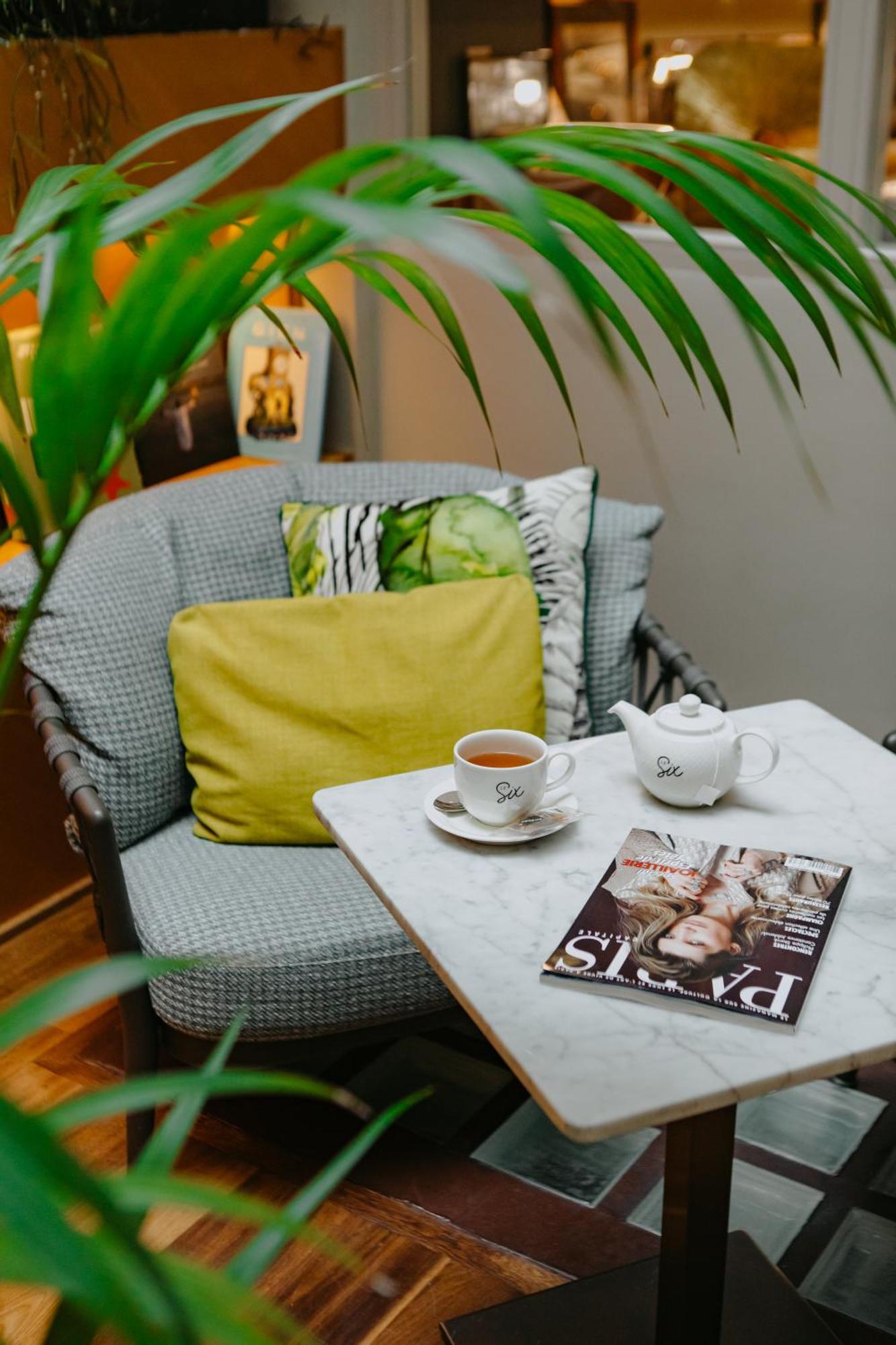 Le Six Hotel Parigi