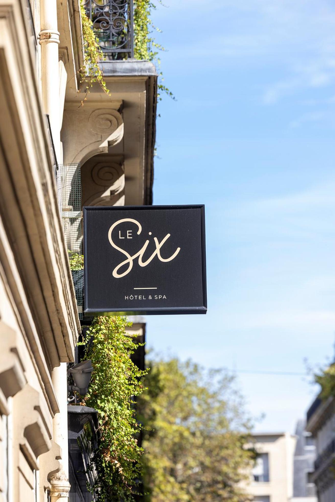Le Six 4* Parigi